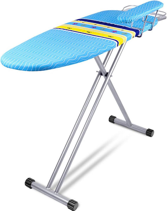 La planche de table associe une surface laissant passer la vapeur a une partie textile en coton